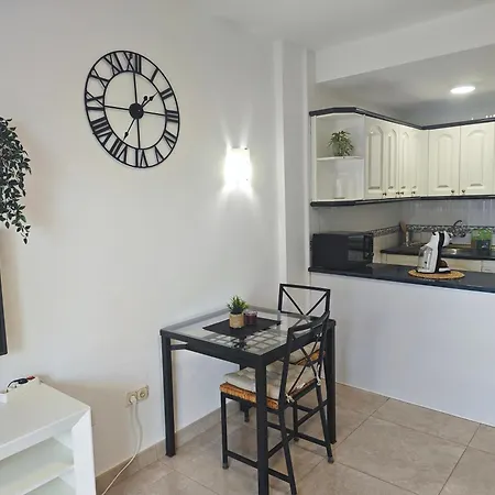 Benalbeach With Sea View Apartamento
